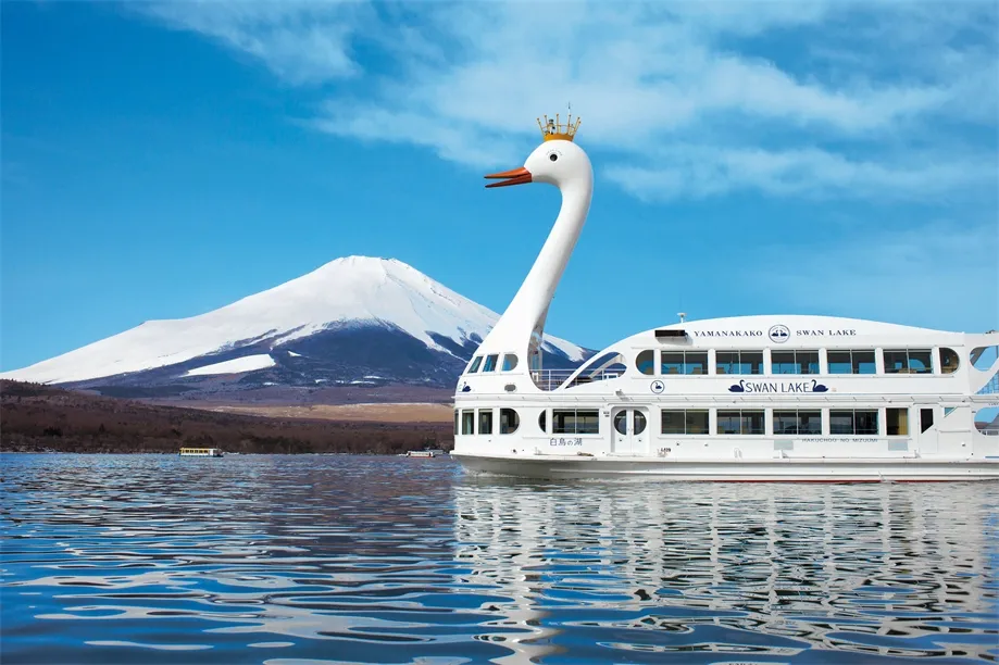 【絕美富士・5 日】抵達日本・飯店・忍野八海｜極致饗宴紀行